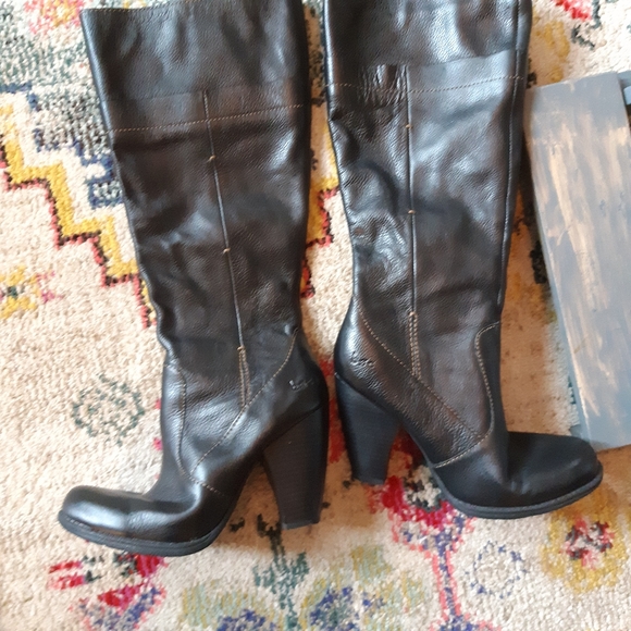 Born leather boots - Picture 3 of 6